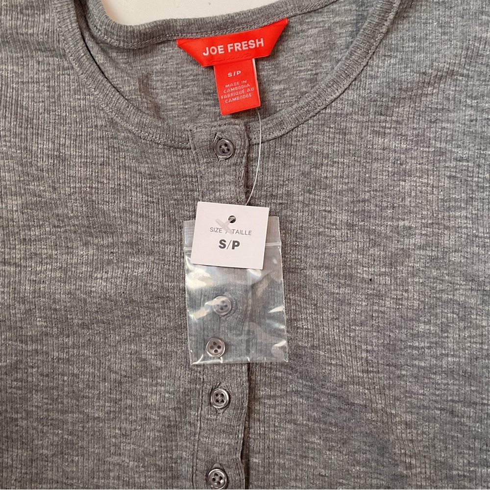 Joe Fresh Ribbed Henley - Picture 4 of 7